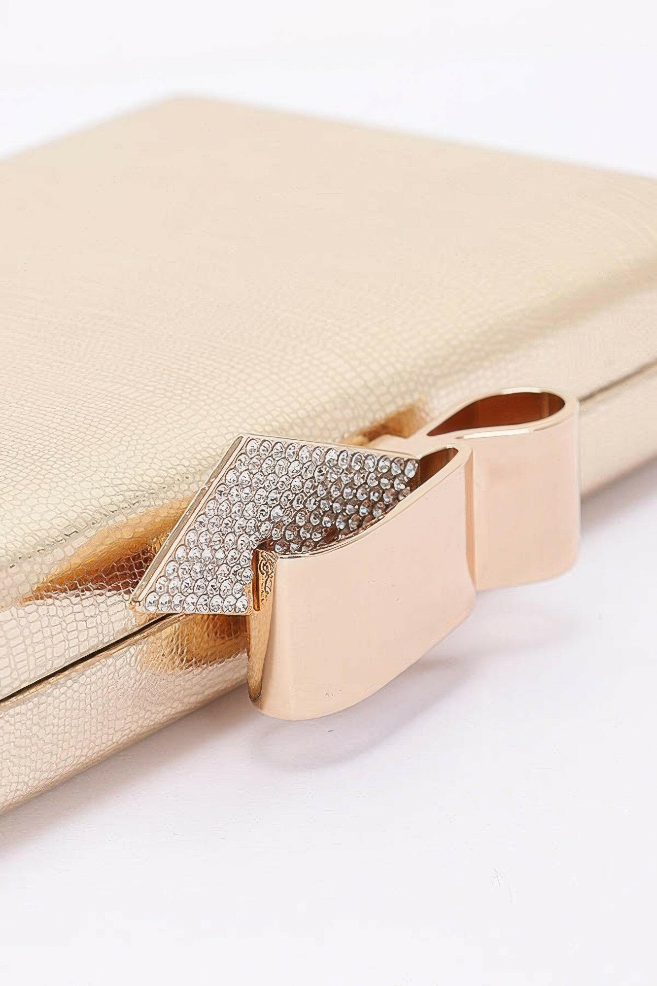 Metal Ribbon Case with sleek design for secure storage and organized ribbon displays