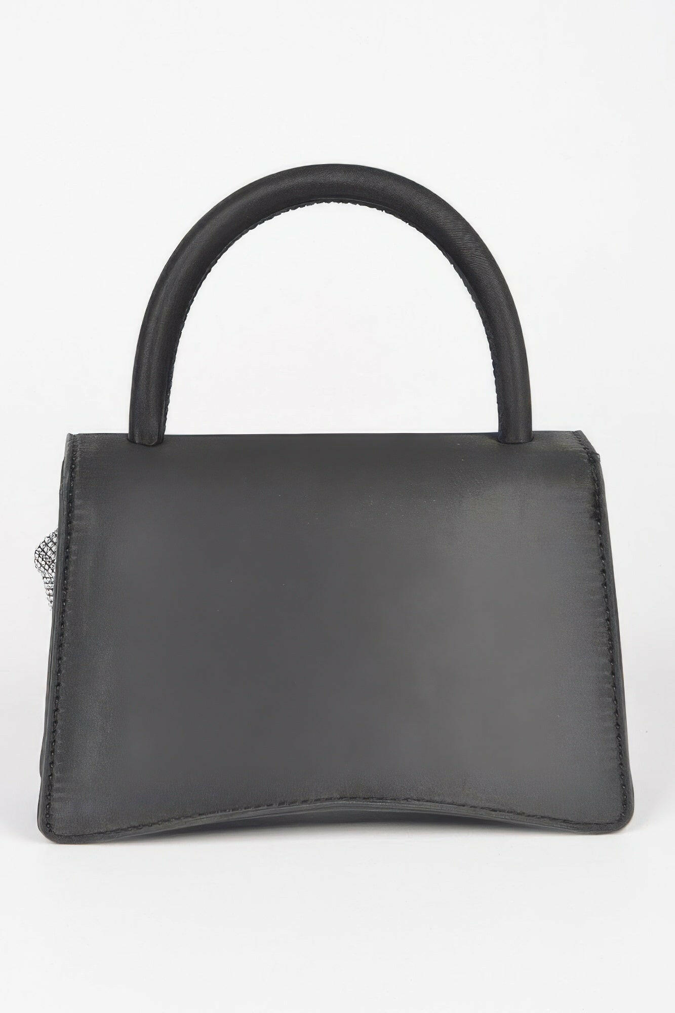 Elegant flower bag showcasing exquisite floral designs, perfect for enhancing your style and making a lasting impression