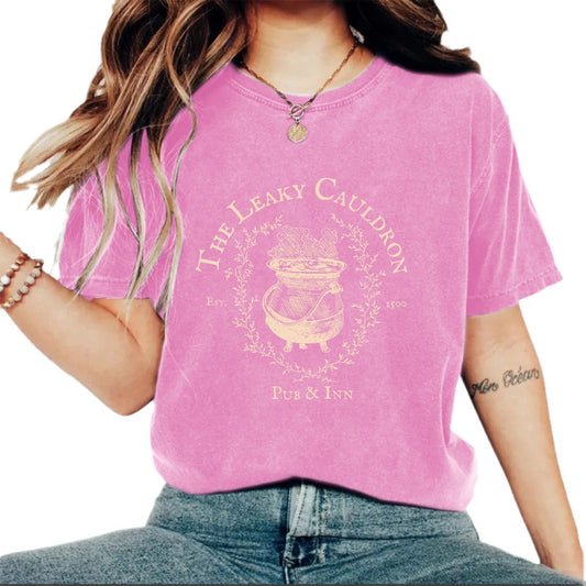 Wash and make old T-shirts for men and women