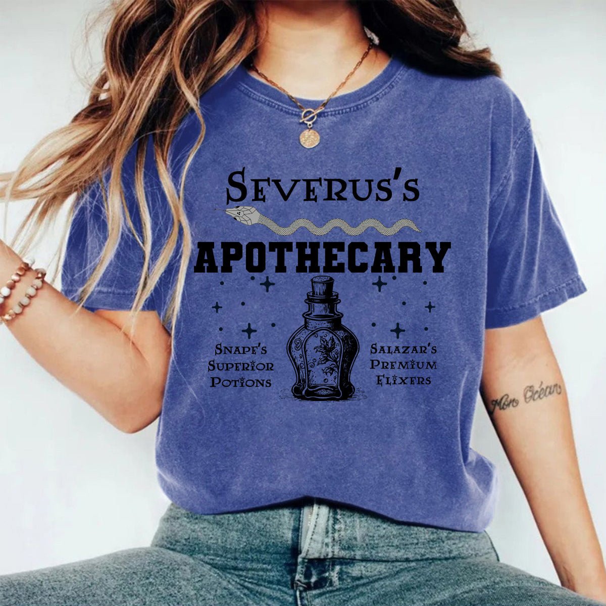 Make vintage T-shirts with printed designs