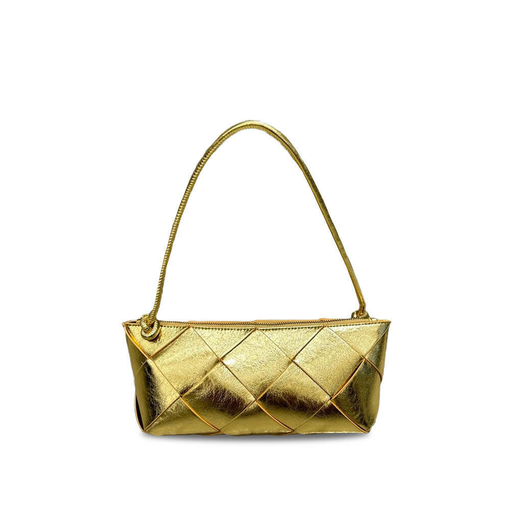 Elegant leather handbags crafted with premium materials, perfect for stylish and durable everyday use.