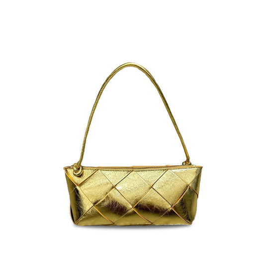 Elegant leather handbags crafted with premium materials, perfect for stylish and durable everyday use.