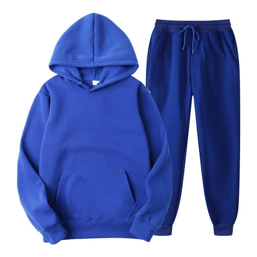 Men tracksuit featuring breathable fabric and modern design for optimal comfort and style
