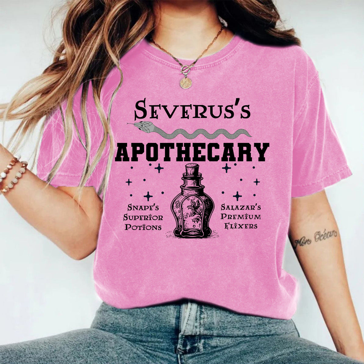 Make vintage T-shirts with printed designs