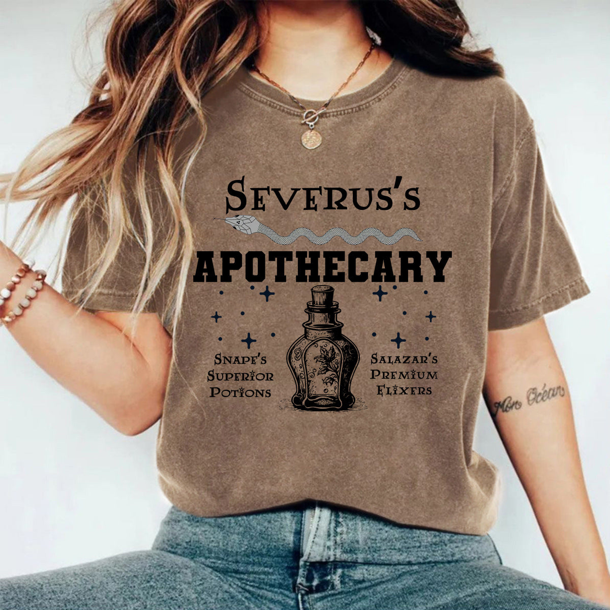 Make vintage T-shirts with printed designs