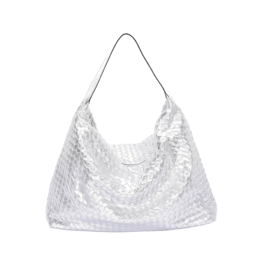 Premium tote bags featuring stylish designs, perfect for everyday use and enhancing your accessory collection.