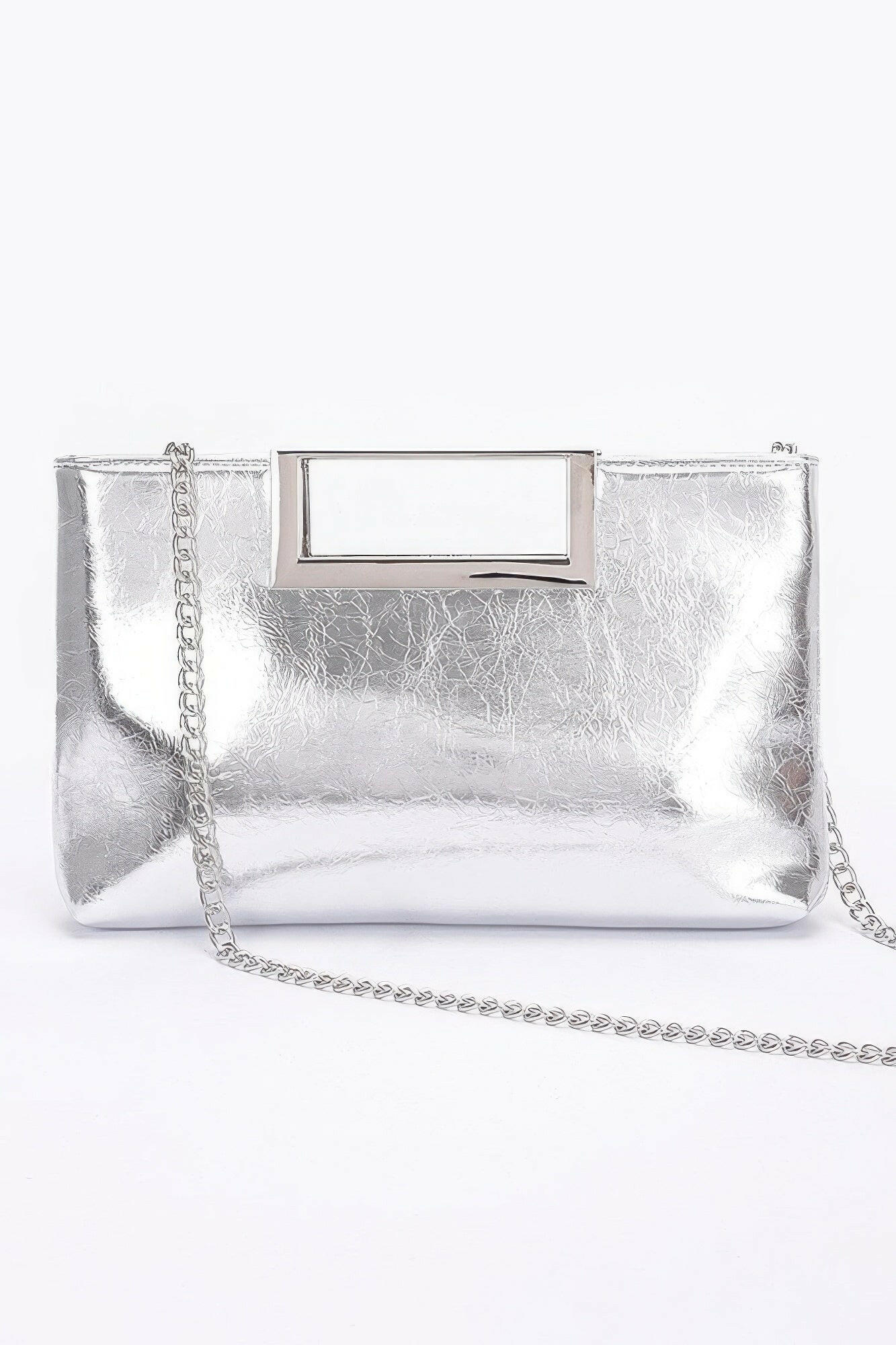 Elegant metallic leather bag showcasing premium craftsmanship and stylish design for modern fashion enthusiasts