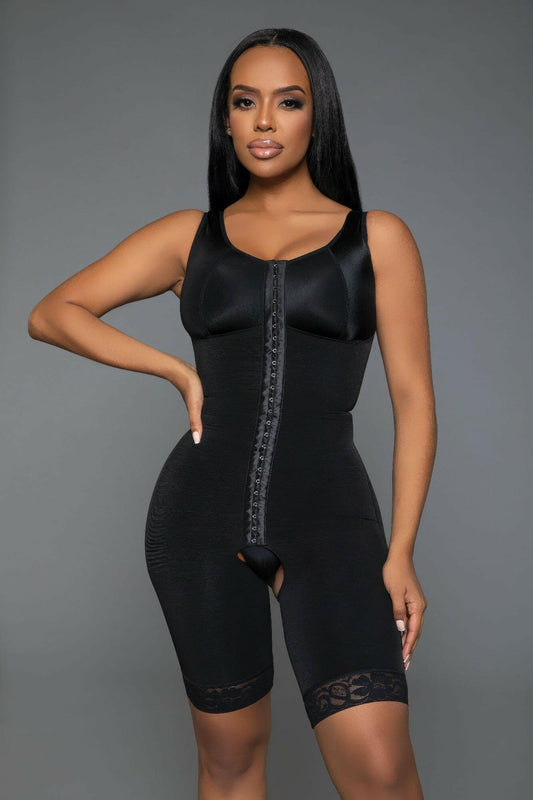 Bodyshaper garment designed to enhance posture and provide a smooth silhouette for everyday wear