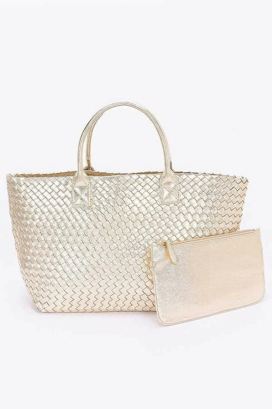 Elegant braided tote bag made from premium materials, perfect for stylish and practical everyday use.