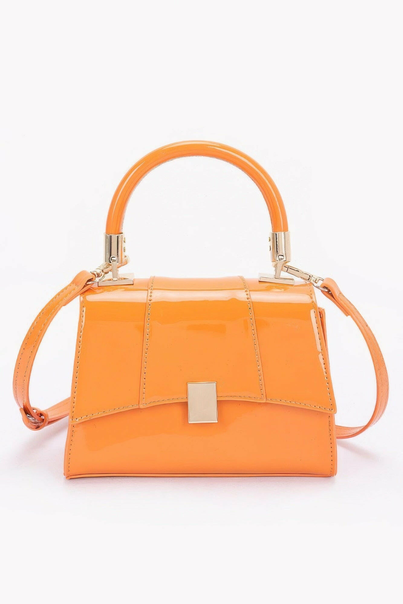 Elegant crossbody bag in black leather, perfect for everyday use and enhancing your stylish look.