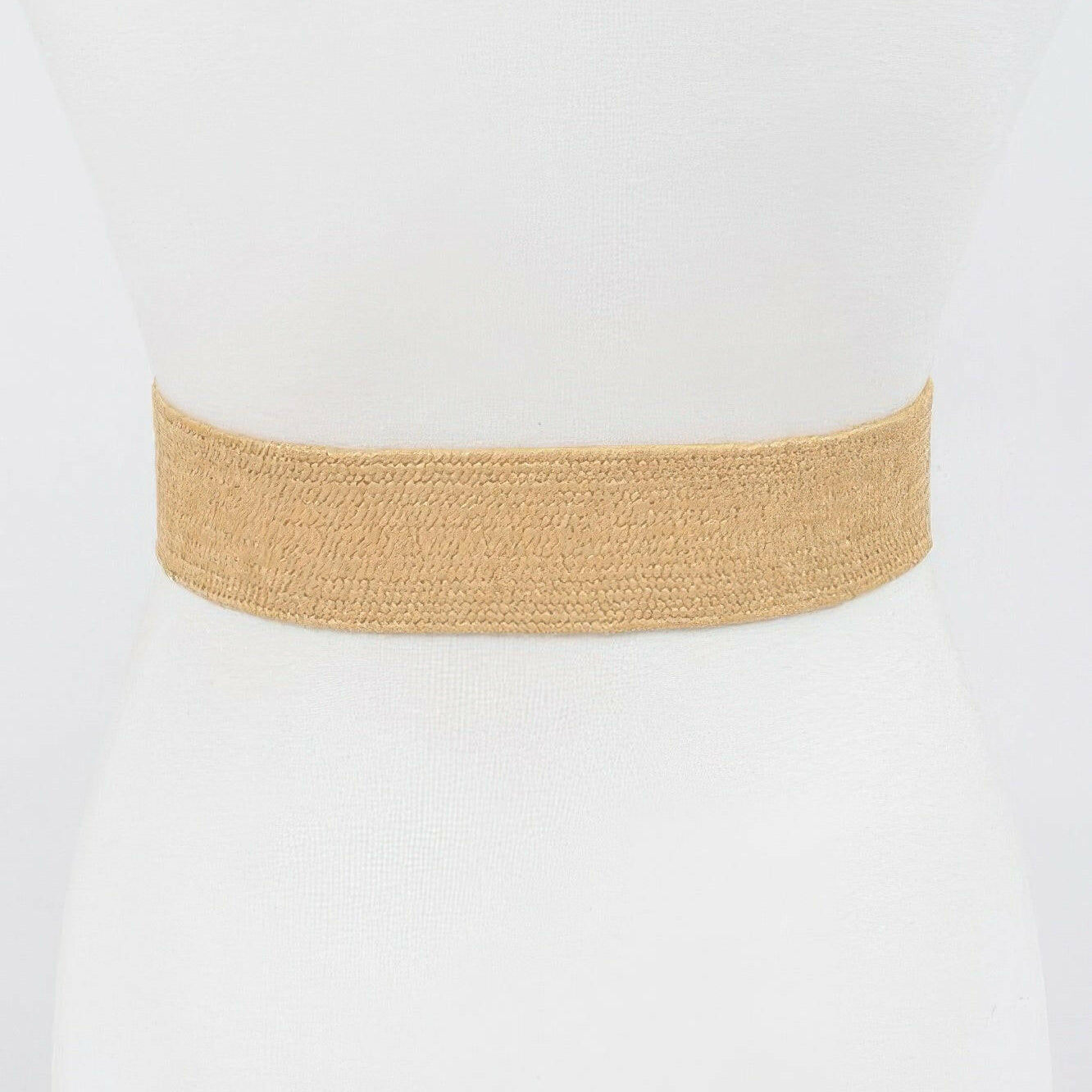 Elegant pearl belt showcasing timeless sophistication and luxury accessory fashion for formal occasions